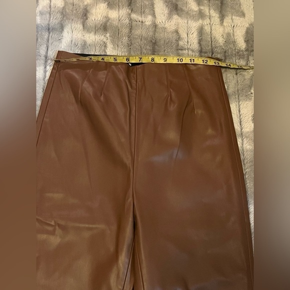 Zara High-Waisted Brown Faux Leather Leggings Size Medium - Picture 4 of 11